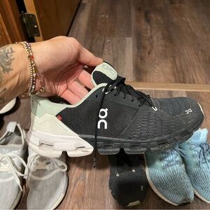 On cloud running shoe